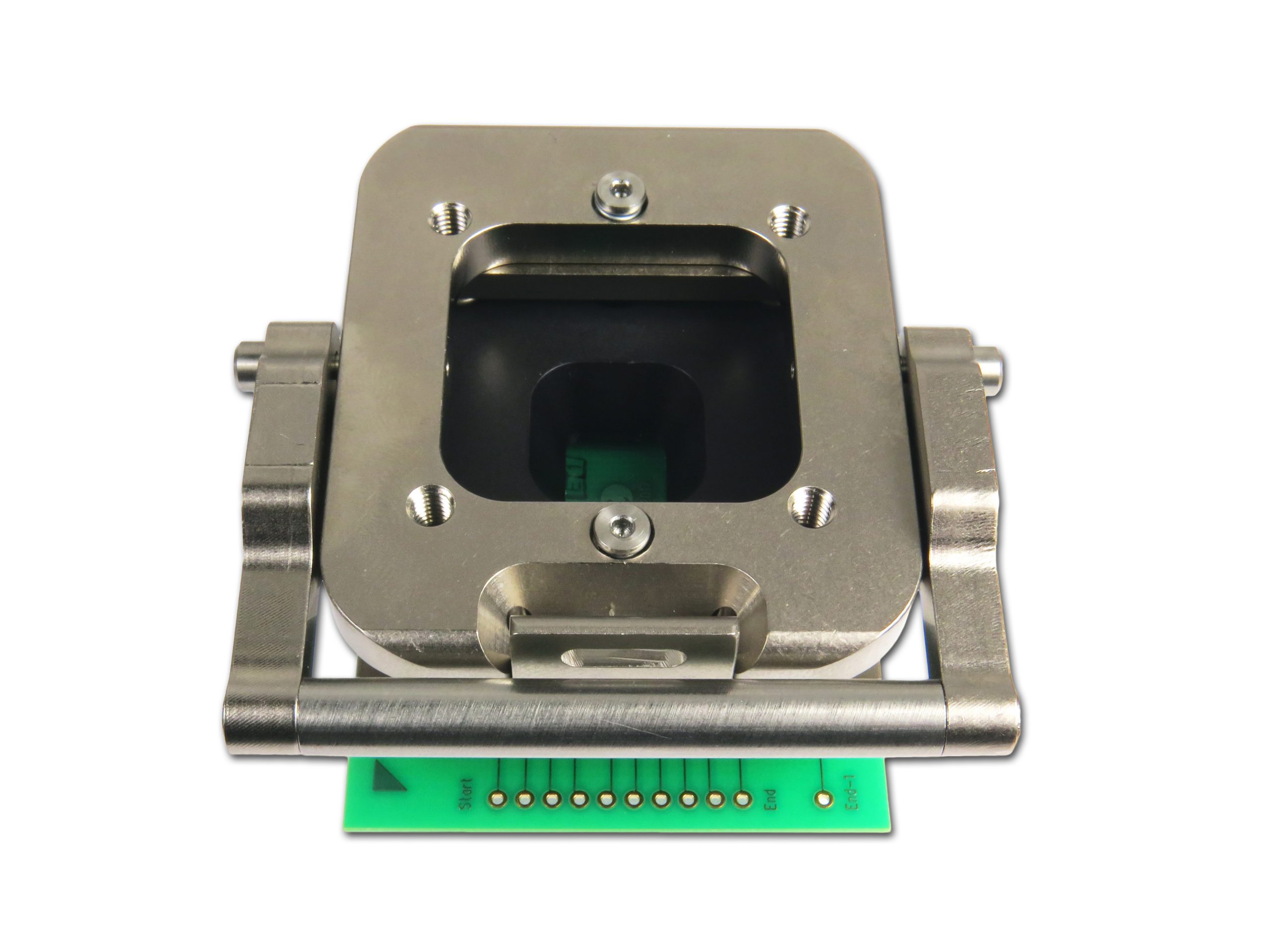 75GHz Clamshell Socket for NXP’s FCPBGA